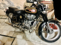 Black Royal Enfield Bullet Standard 350