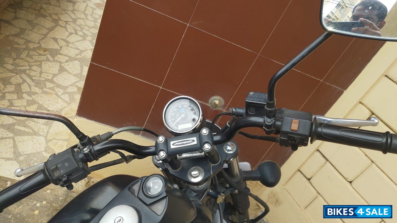 Bajaj Avenger Street 220