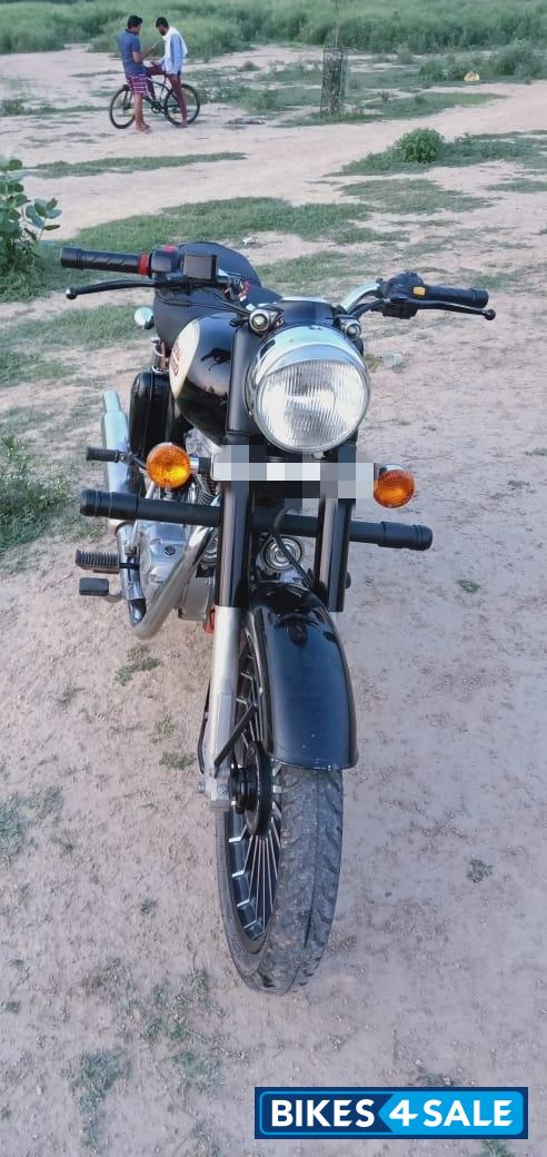 Black Royal Enfield Classic 350
