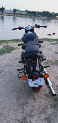 Black Royal Enfield Classic 350