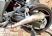 Black Kawasaki Ninja 1000