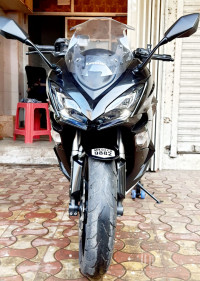 Black Kawasaki Ninja 1000