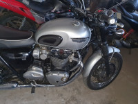 Silver Triumph Bonneville T120