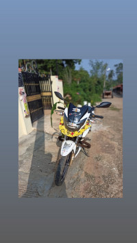 White TVS Apache RTR 180 ABS