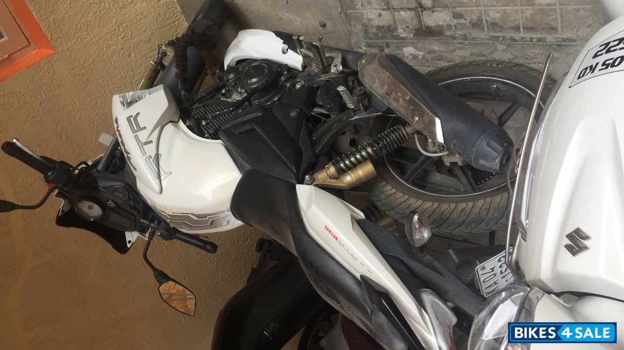 White TVS Apache RTR 180 ABS