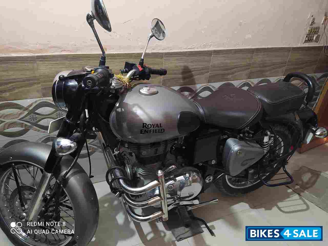 Gunmetal Royal Enfield Classic Gunmetal Grey