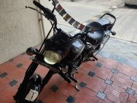Black Bajaj Avenger Street 180
