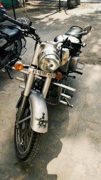 Royal Enfield Classic 350