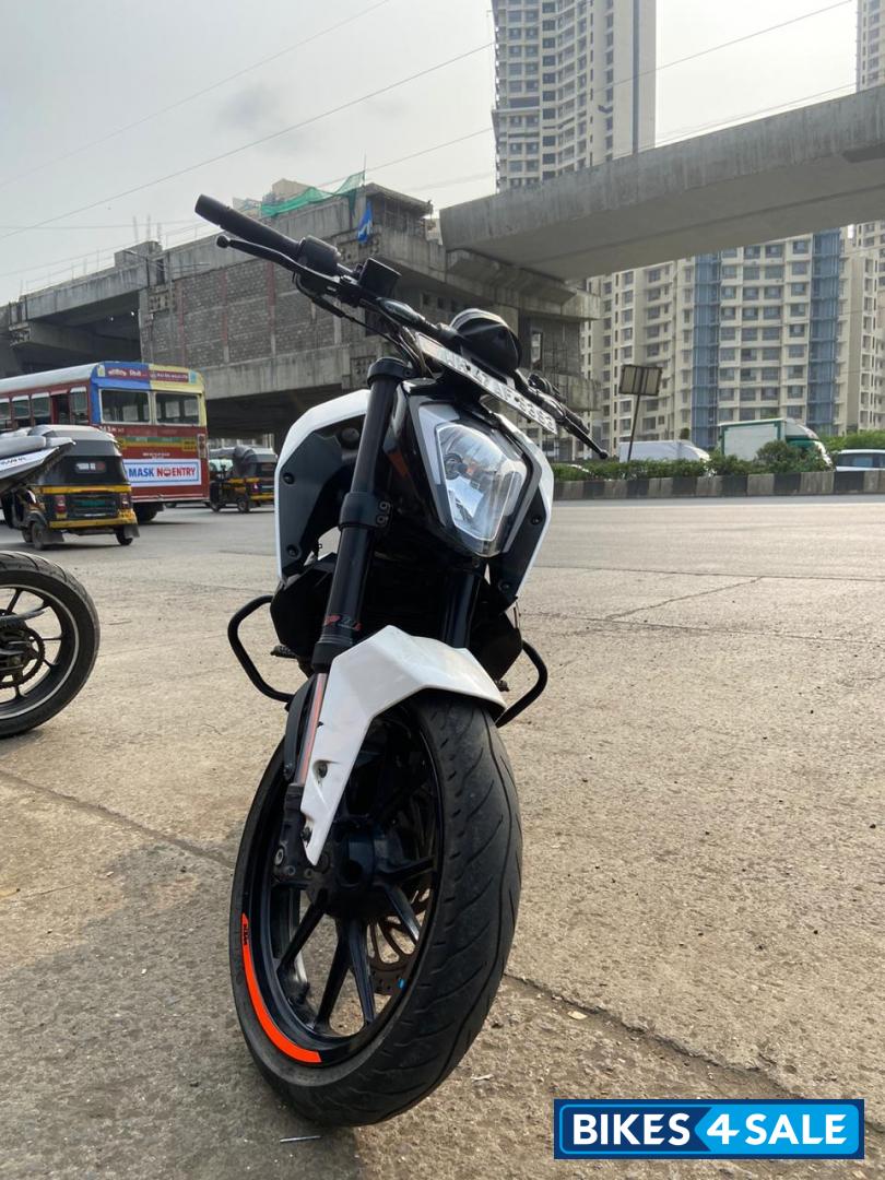 White, Black And Orange KTM Duke 250