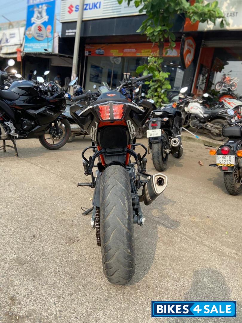 White, Black And Orange KTM Duke 250