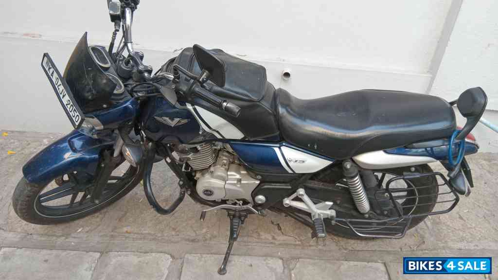 Blue Bajaj V15