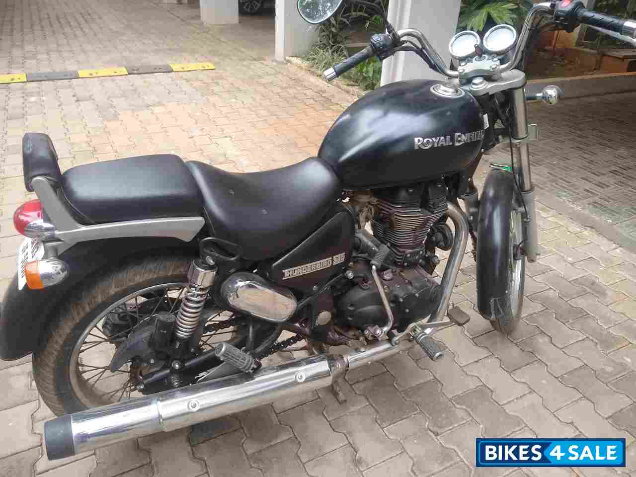 Stone Black Royal Enfield Thunderbird 350 Stone Black Royal Enfield Thunderbird 350