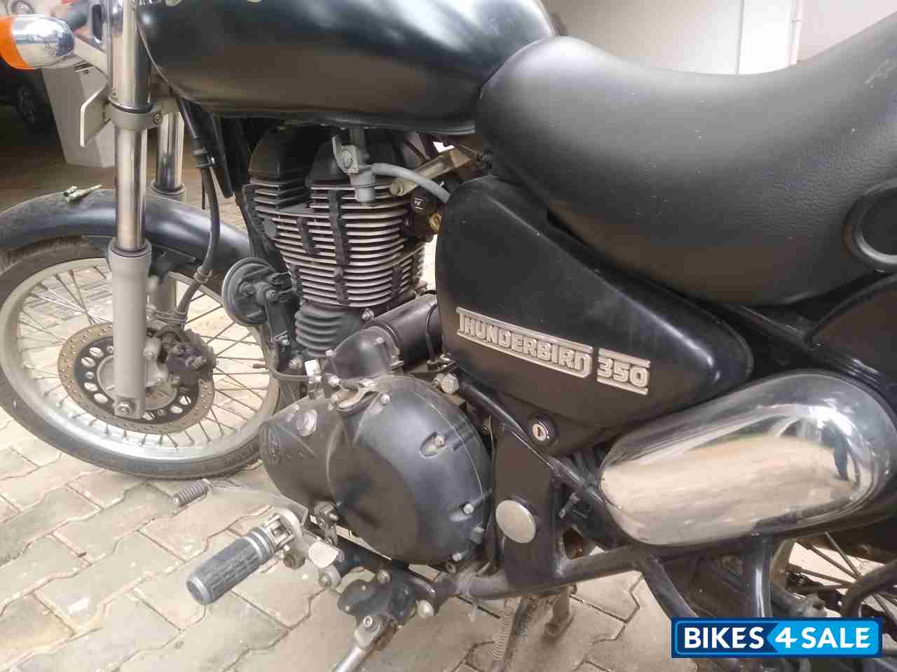Stone Black Royal Enfield Thunderbird 350 Stone Black Royal Enfield Thunderbird 350
