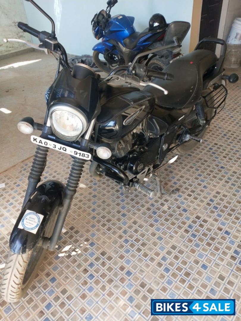 Bajaj Avenger Street 180