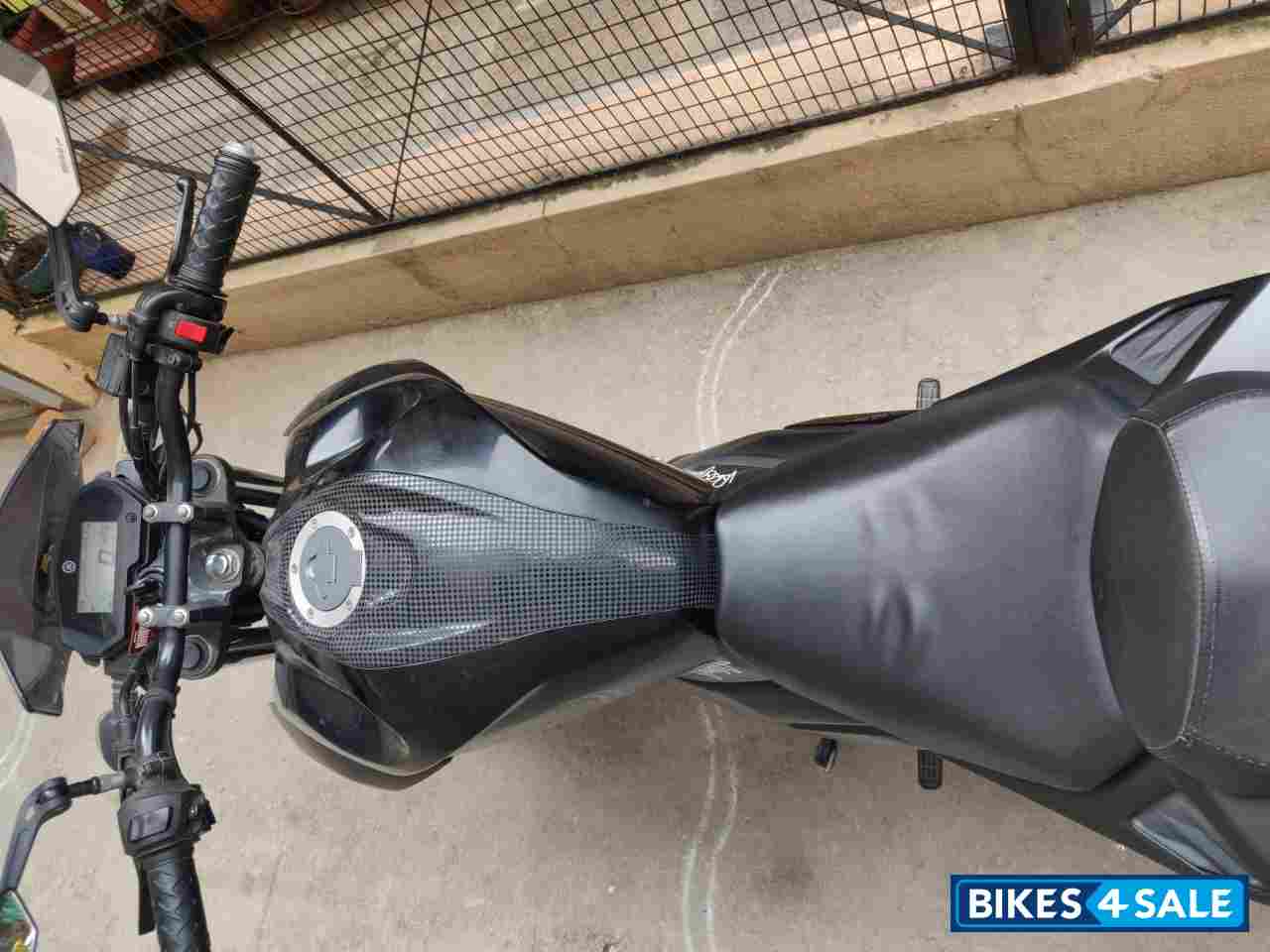 Black Yamaha FZ25 Black Yamaha FZ25