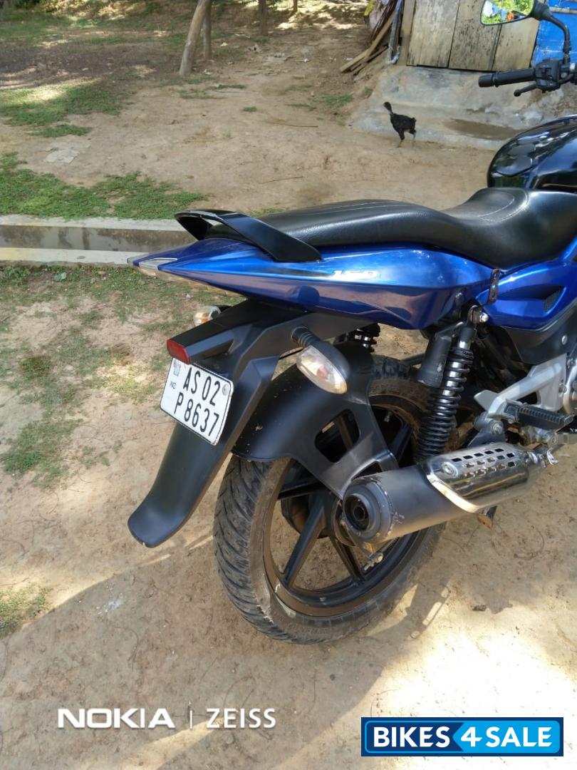 Blue/black Bajaj Pulsar 150 DTSi