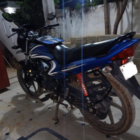 Blue Honda Dream Yuga