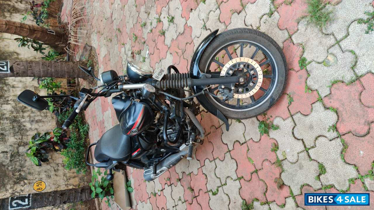 Bajaj Avenger Street 220