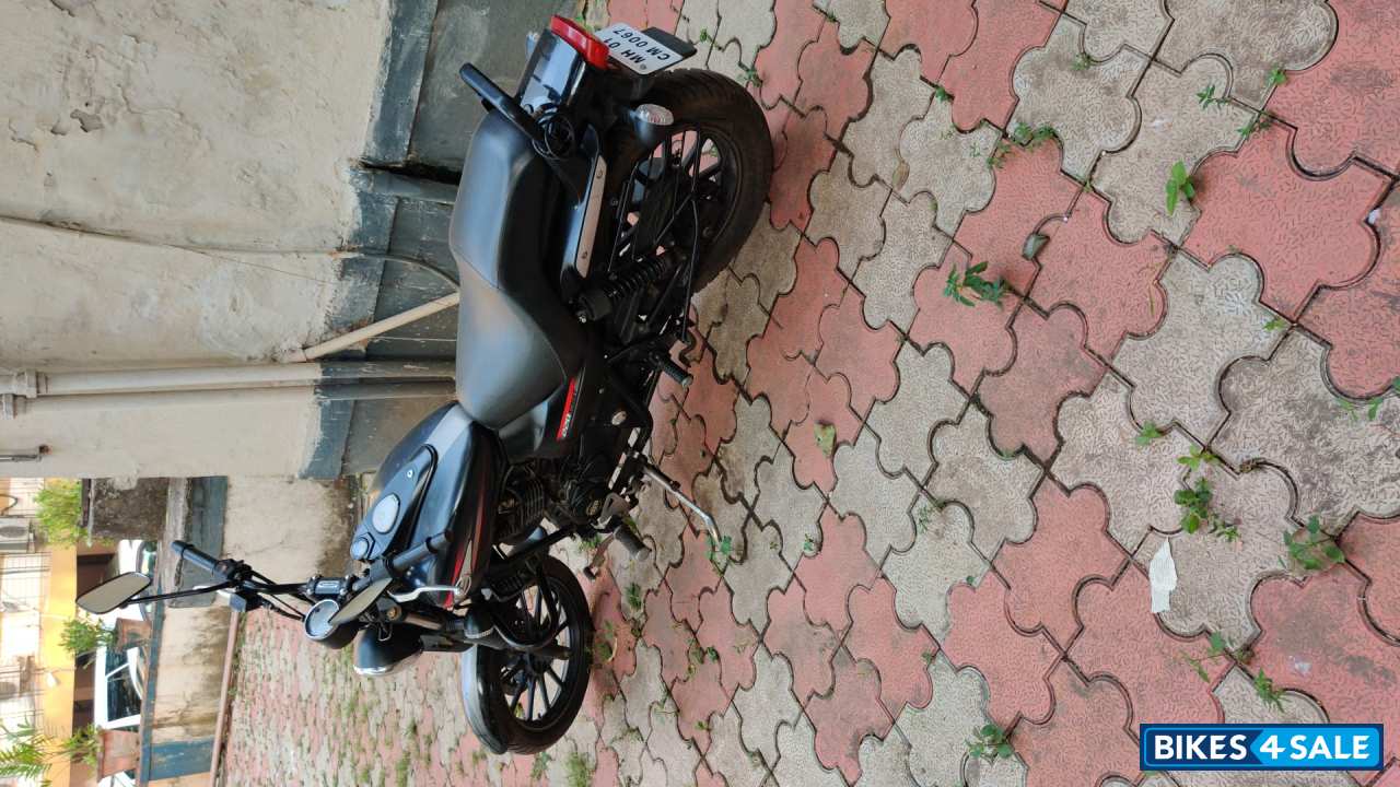 Bajaj Avenger Street 220