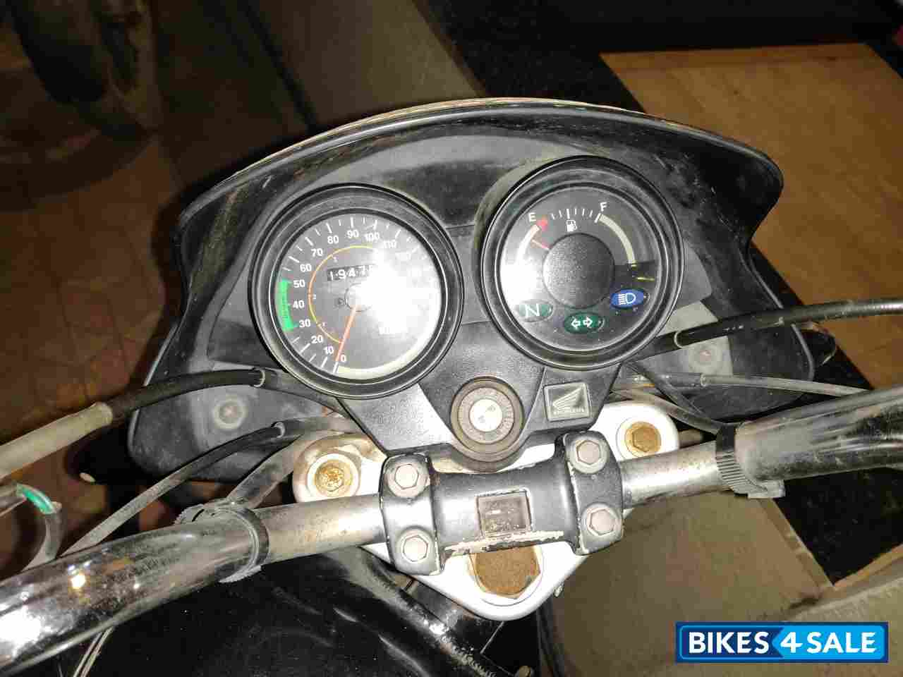 Black Honda CB Shine