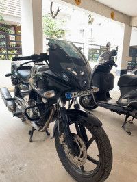 Black Bajaj Pulsar 220F