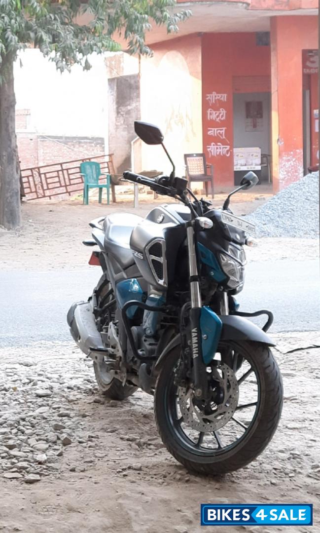 Grey And Cyan Blue Yamaha FZ-S FI V3