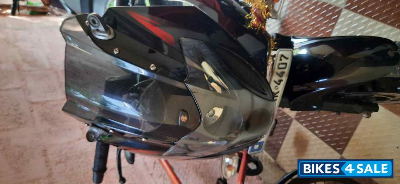 Black Red Bajaj Pulsar 220F