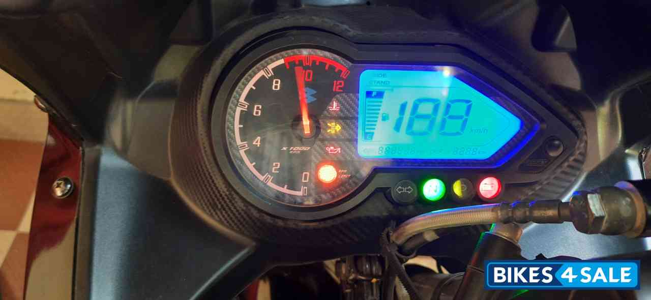 Black Red Bajaj Pulsar 220F