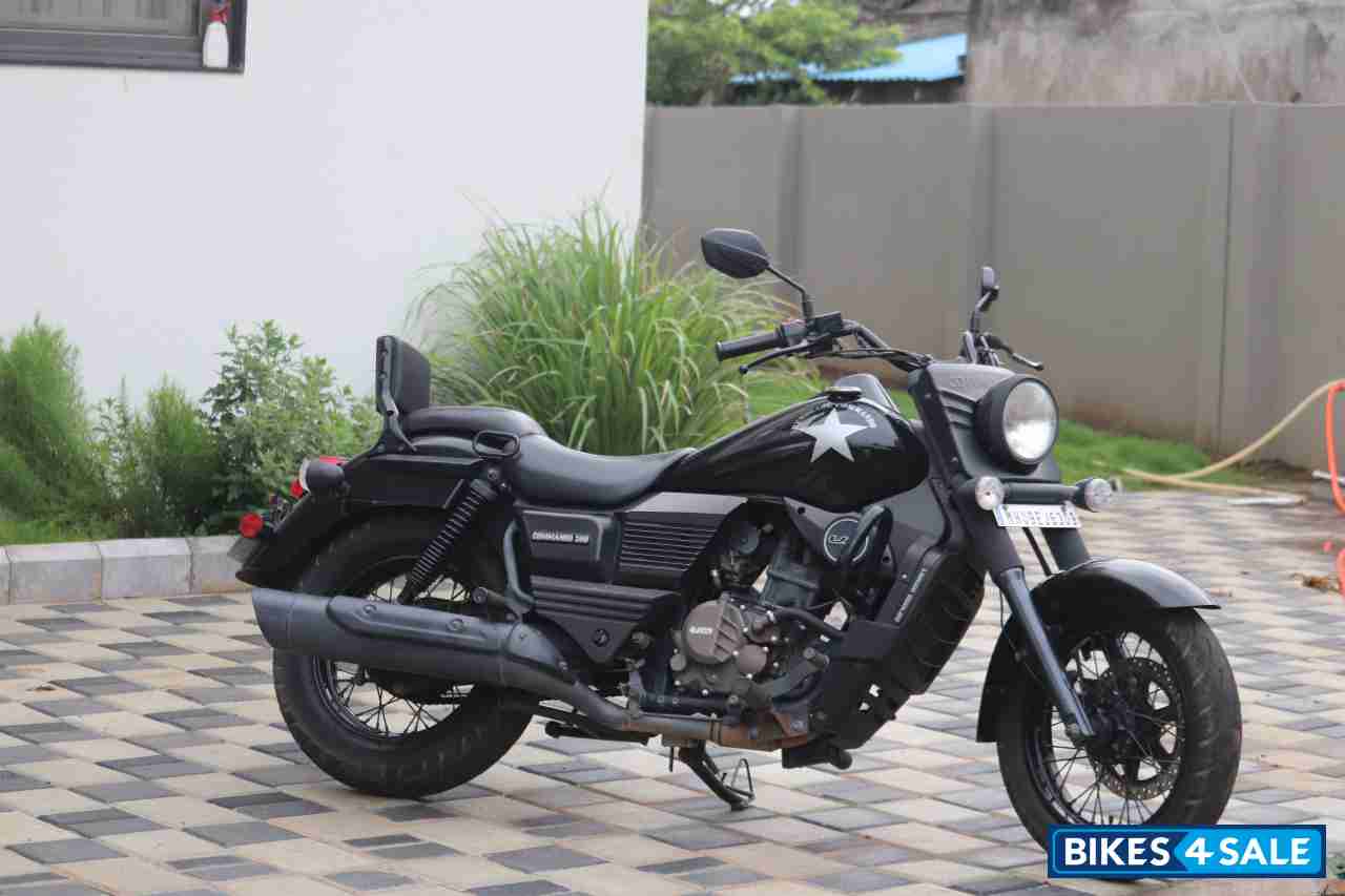 Black UM Renegade Commando