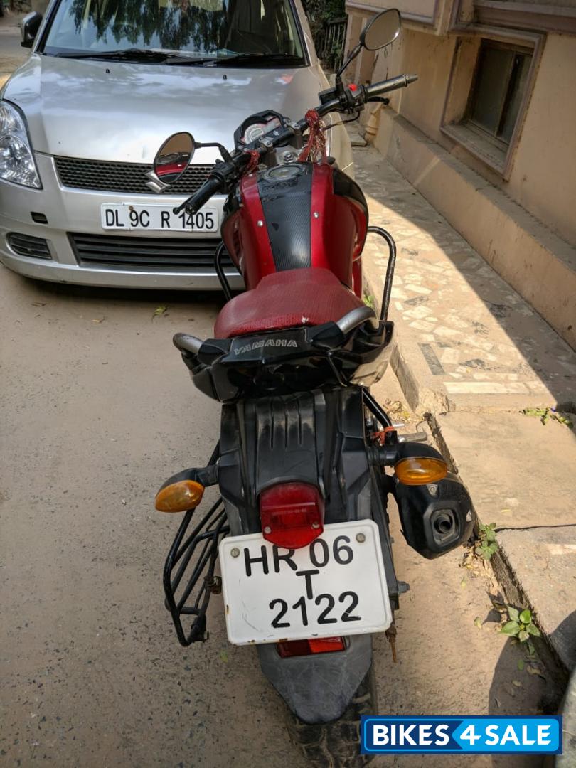 Red Yamaha FZ16
