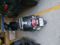 Mat Black Vespa SXL 150