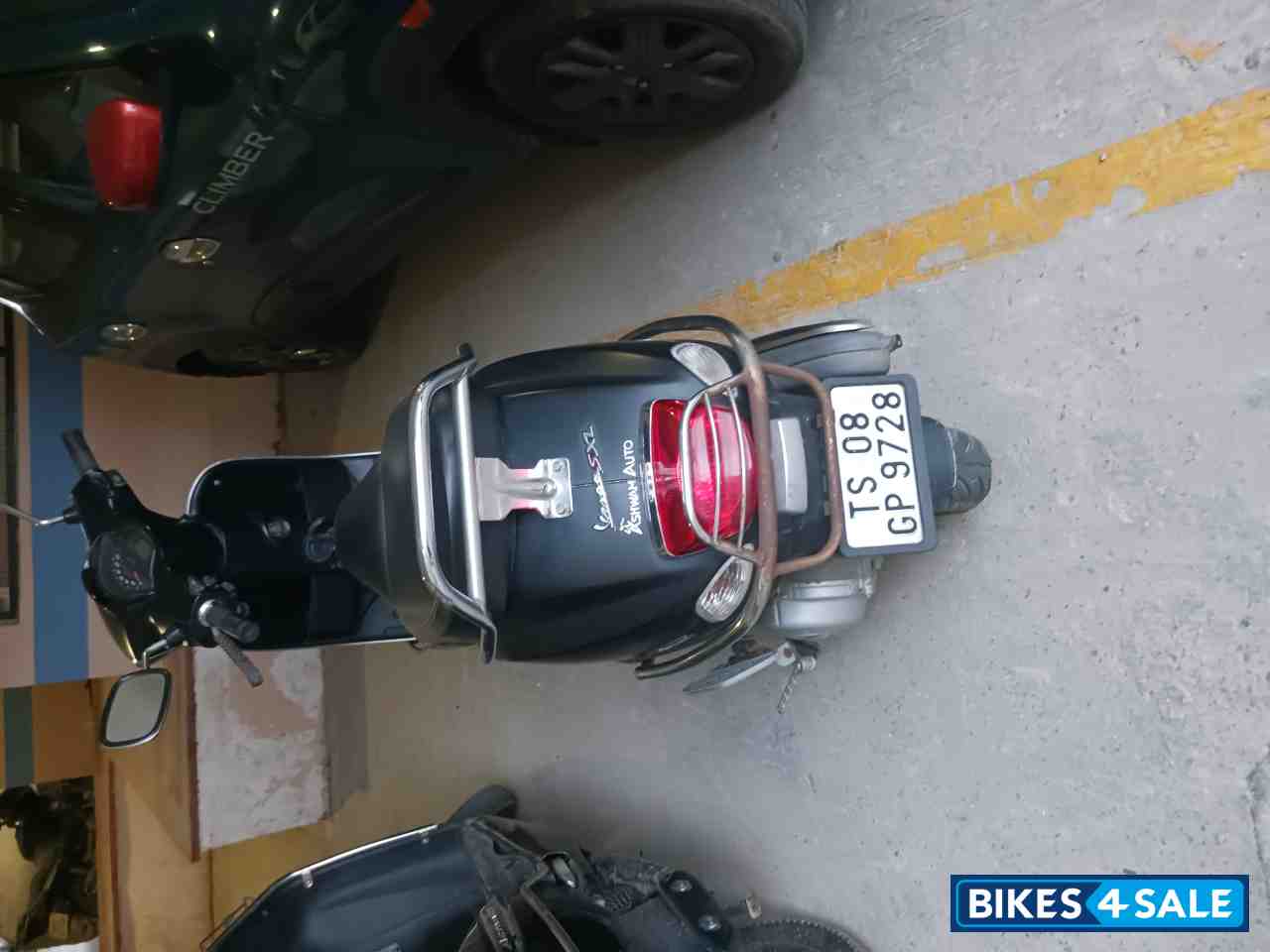 Mat Black Vespa SXL 150