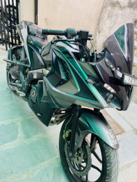 Black Bajaj Pulsar RS 200 ABS