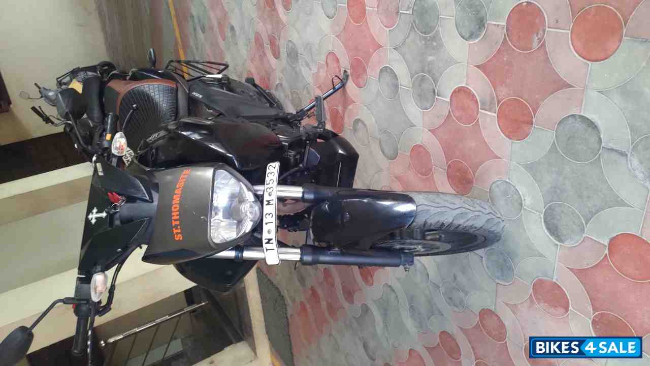 Black Suzuki Intruder 150 FI