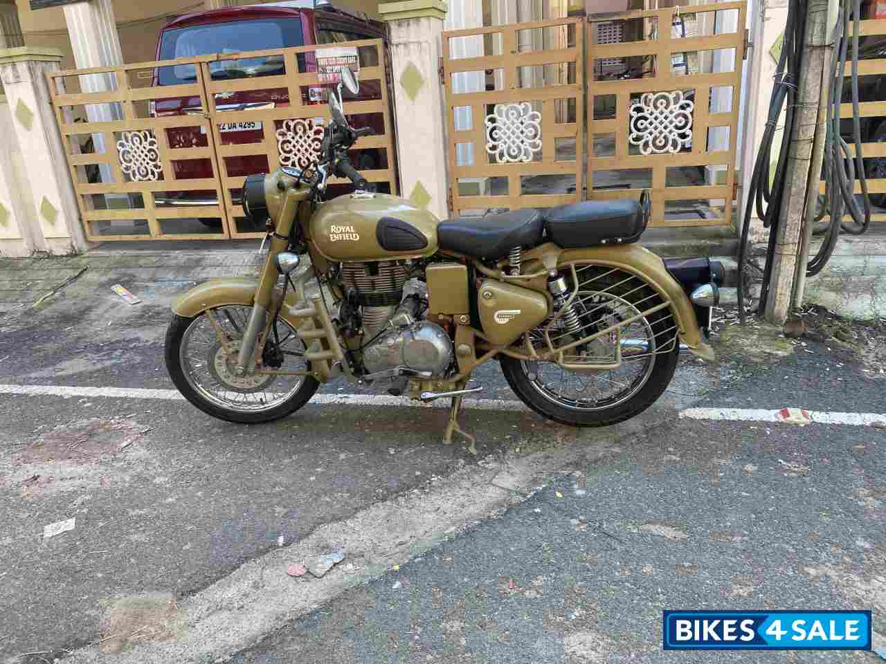 Royal Enfield Classic Desert Storm Royal Enfield Classic Desert Storm