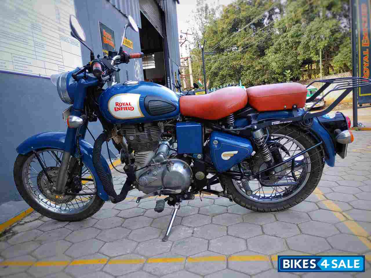 Lagoon Royal Enfield Classic 350 Lagoon