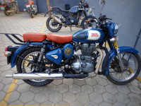 Lagoon Royal Enfield Classic 350 Lagoon