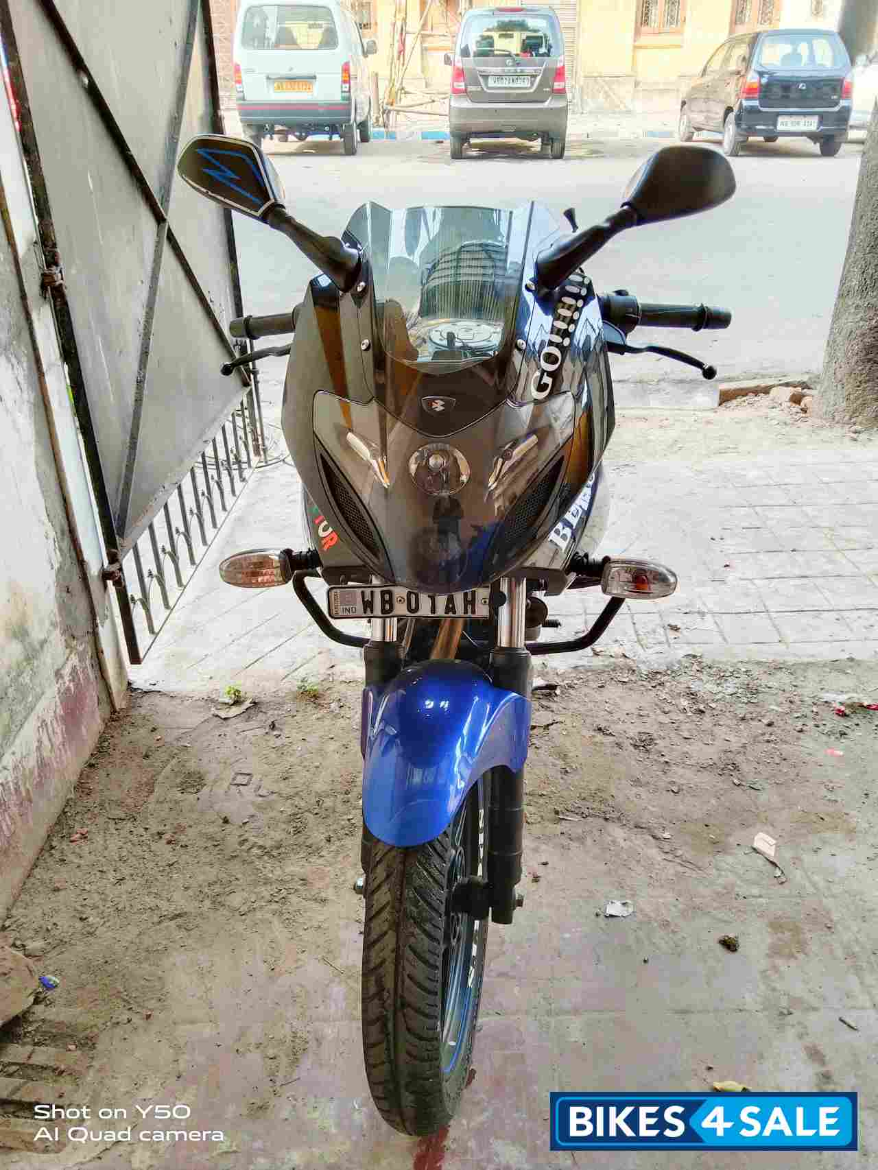 Bajaj Pulsar 220 DTSFi