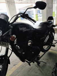 Black Royal Enfield Thunderbird 350