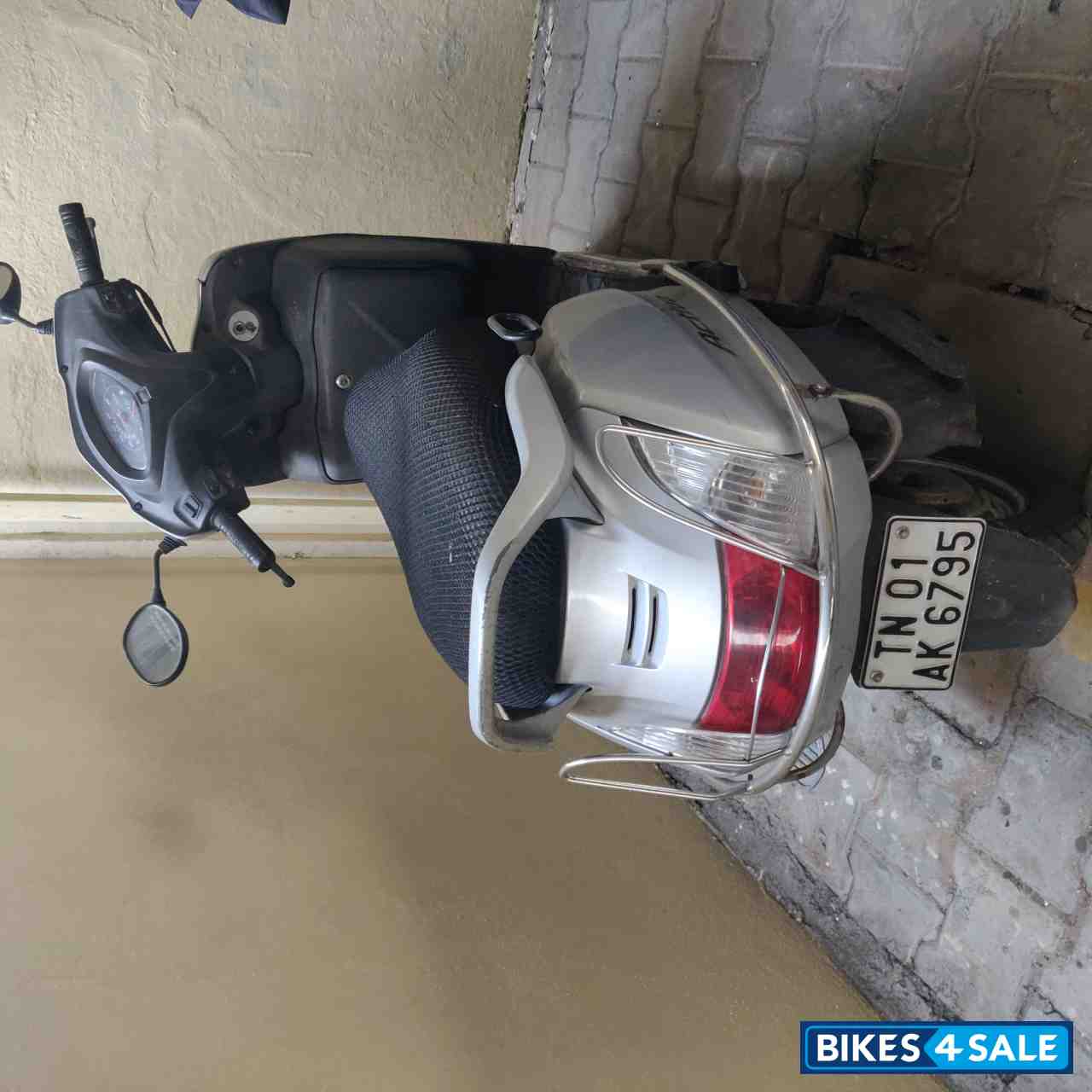 Silver Honda Activa