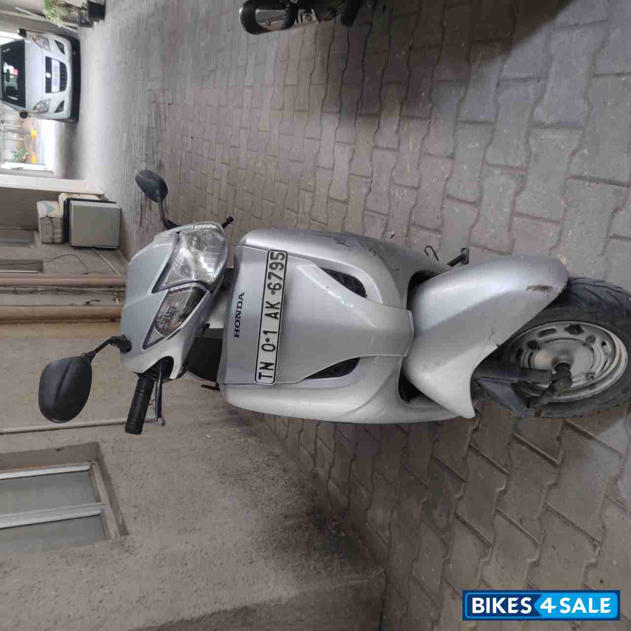 Silver Honda Activa