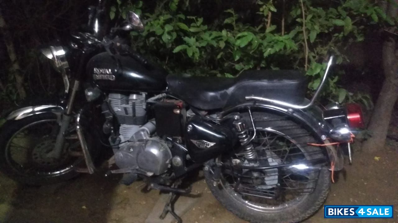Dark Green Royal Enfield Bullet Electra Twinspark
