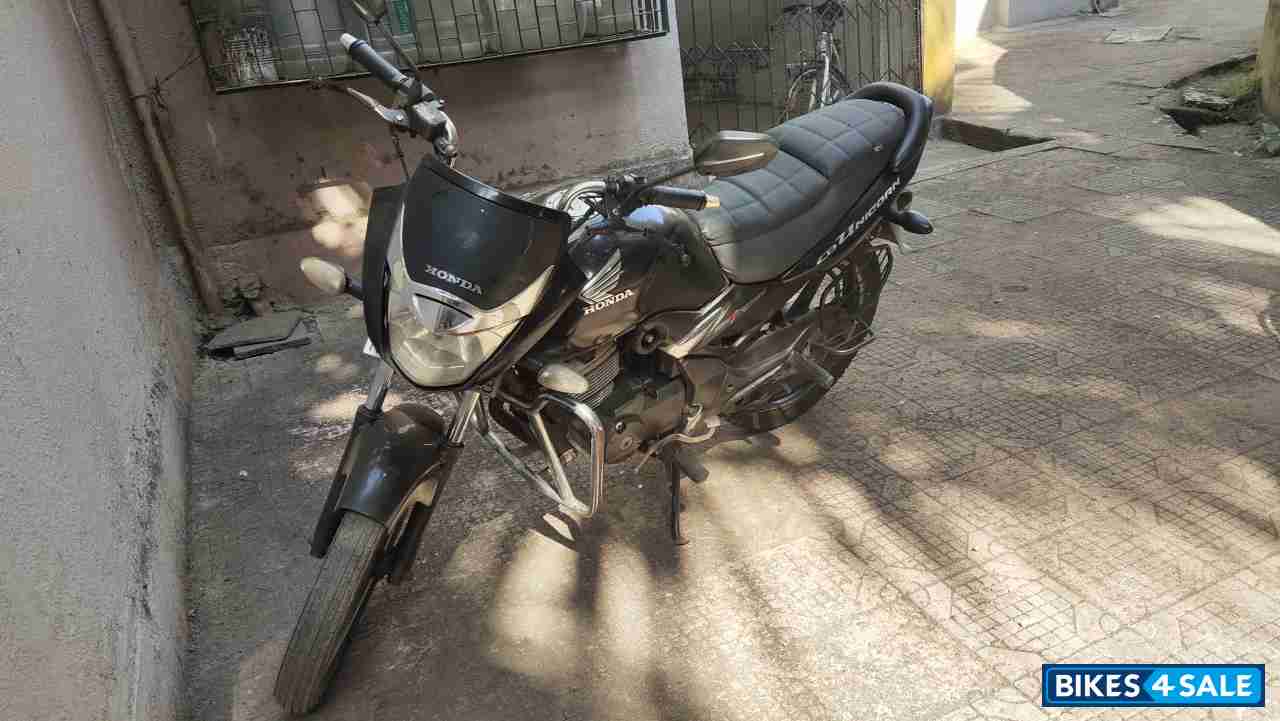 Black Honda  Unicorn