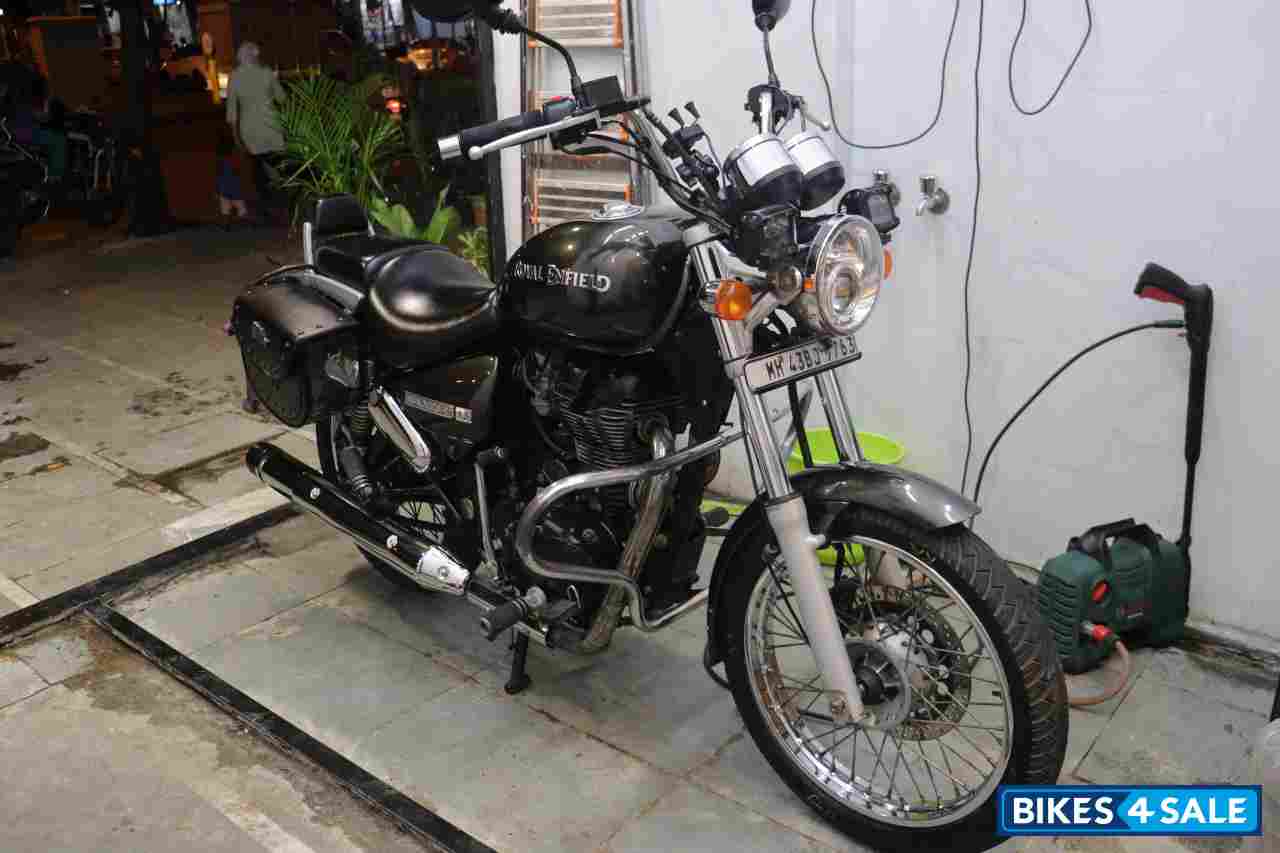 Lightning Royal Enfield Thunderbird 350