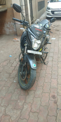 Honda CB Hornet 160R