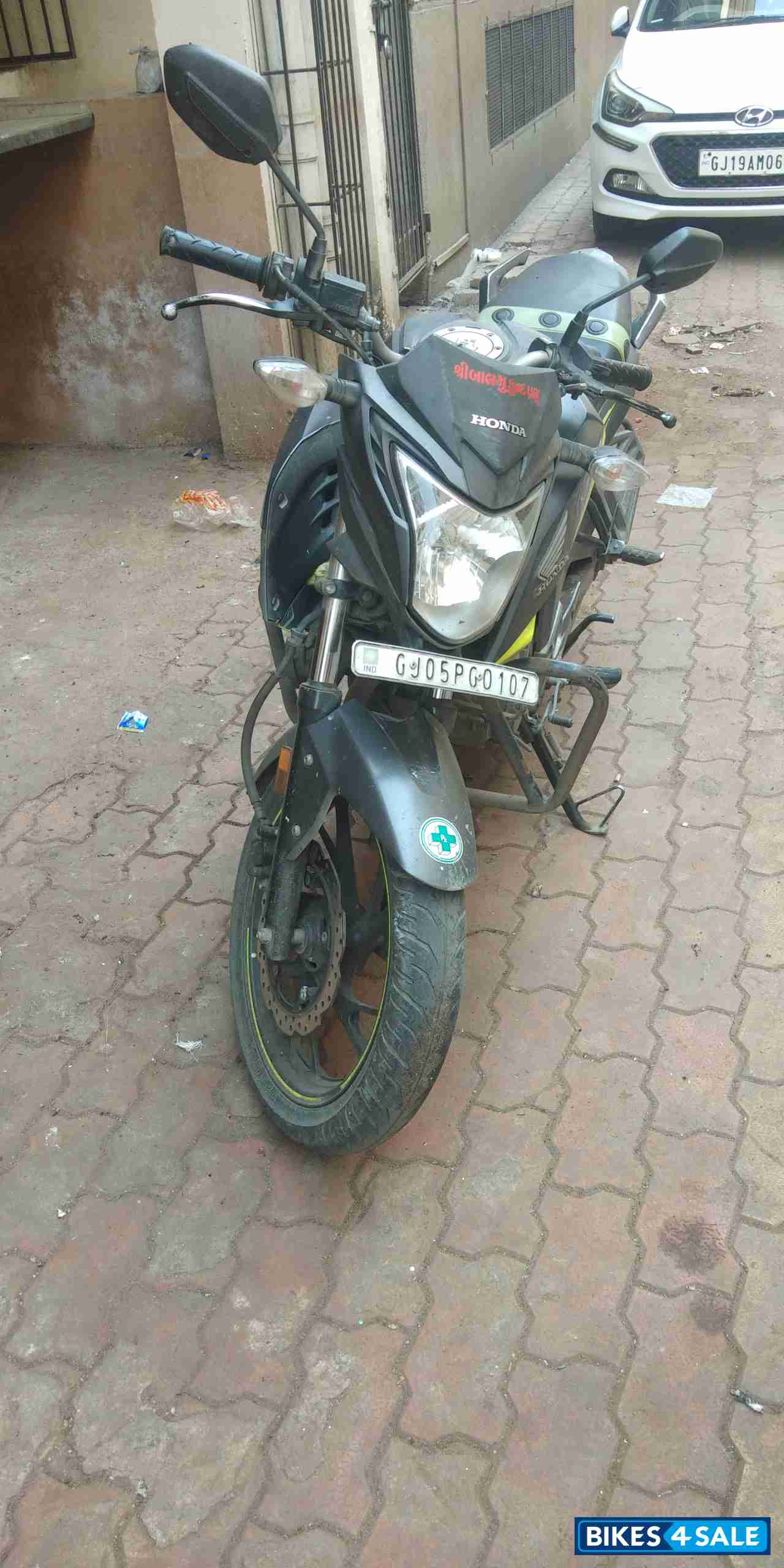 Honda CB Hornet 160R