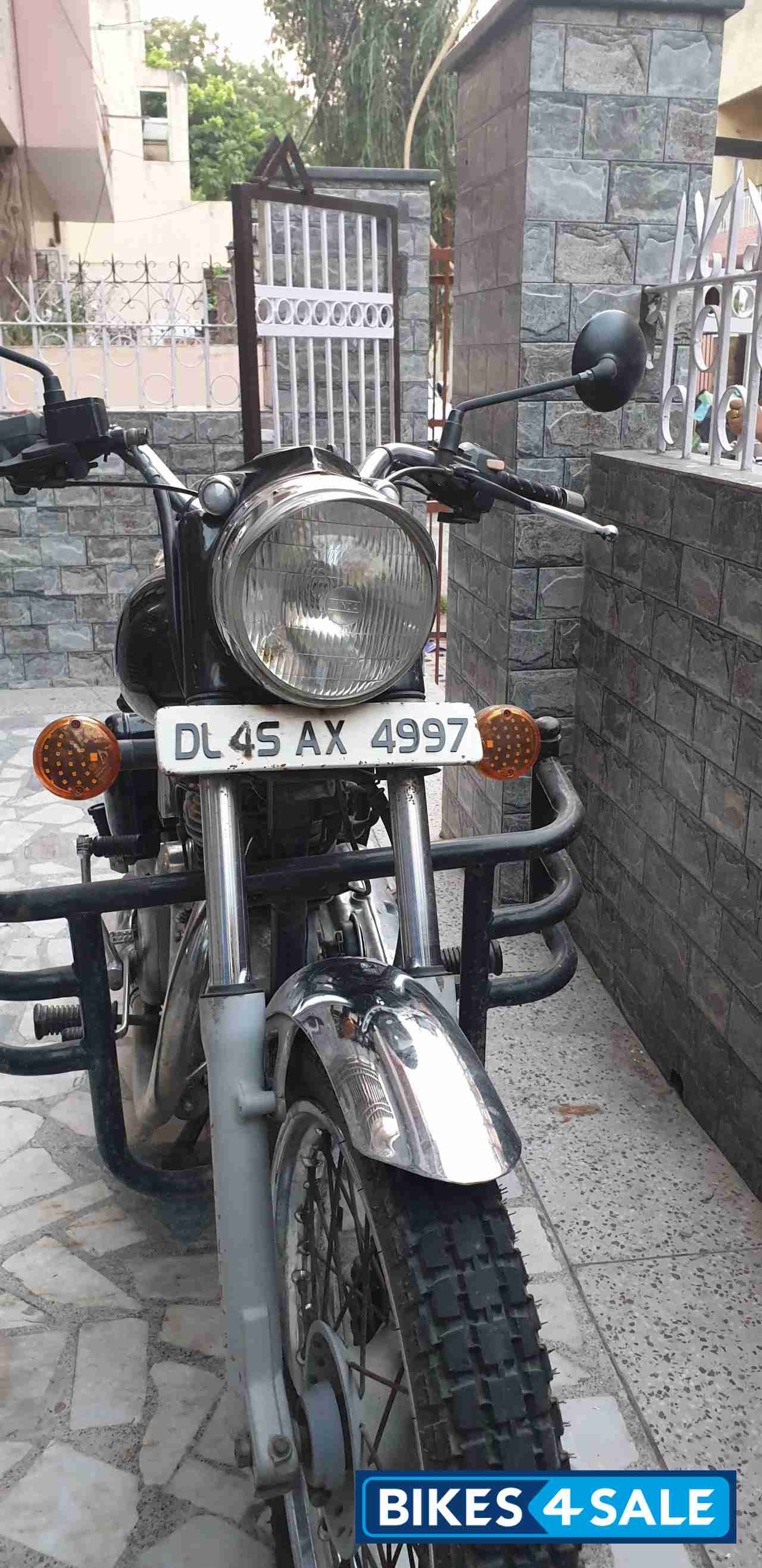 Magic Green (black) Royal Enfield Bullet 350