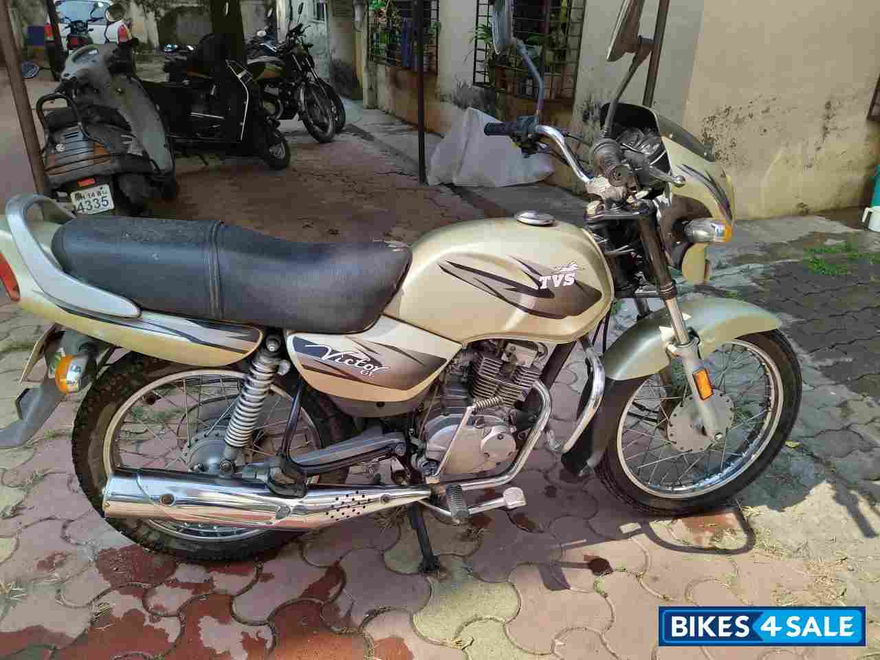 TVS Victor GL