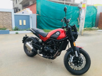 Red Benelli Leoncino