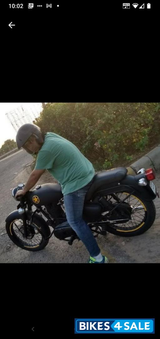 Black And Yellow Royal Enfield Bullet Standard 350